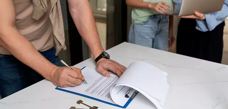 Advantages of Using Assignment of Contract in Real Estate in Peoria Heights, IL