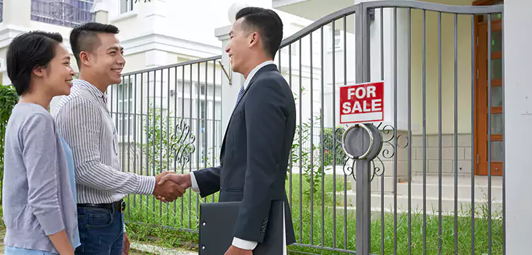 Why Choose Us to Sell Your House in Peoria Heights, IL?