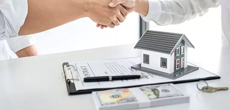 Why Choose Peoria Heights Home Buyers to Buy Your Home Off Market On Cash in Peoria Heights, IL?