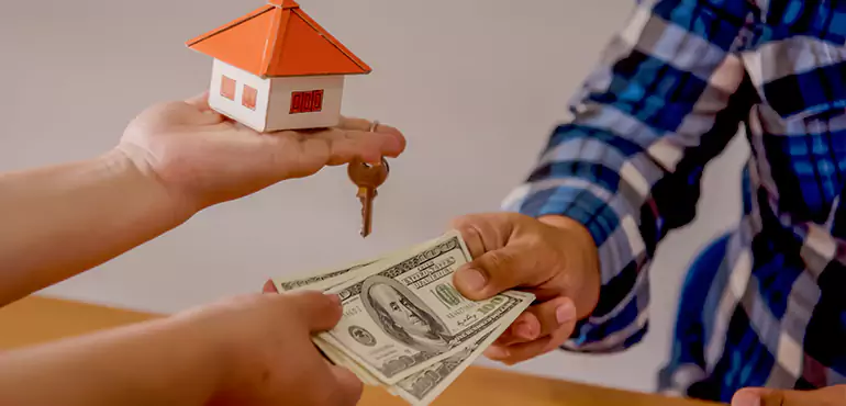Why Cash Buyers Love Off Market Homes Too in Peoria Heights, IL?